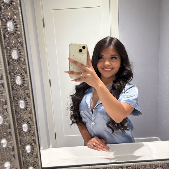 Meet your Posher, Caela - Picture 2 of 4